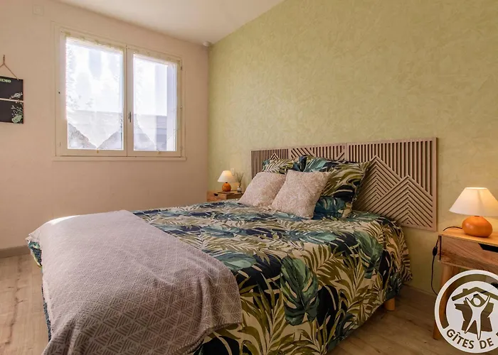 Confortable Au Coeur Du Vignoble Avec Wifi Et Parking, Proche Du Puy Du Fou - Fr-1-622-94 Feriehus *