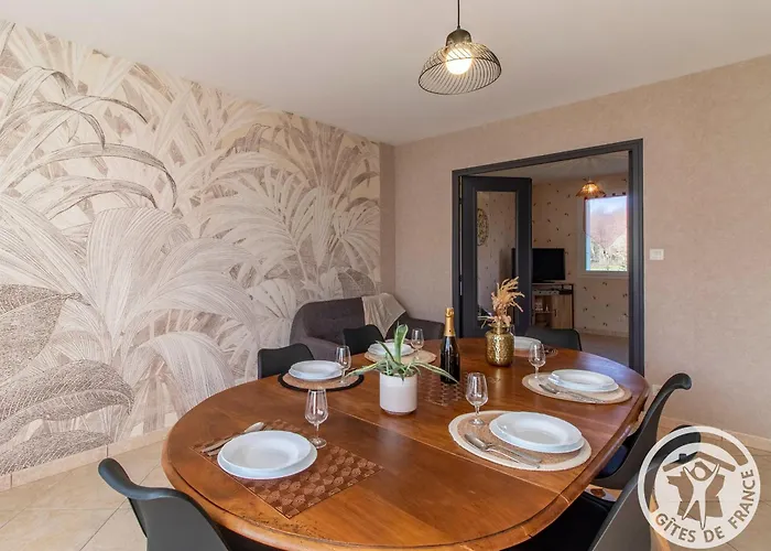 Confortable Au Coeur Du Vignoble Avec Wifi Et Parking, Proche Du Puy Du Fou - Fr-1-622-94 *